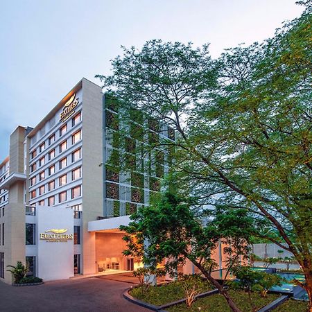 Feathers- A Radha Hotel, Chennai Exterior photo