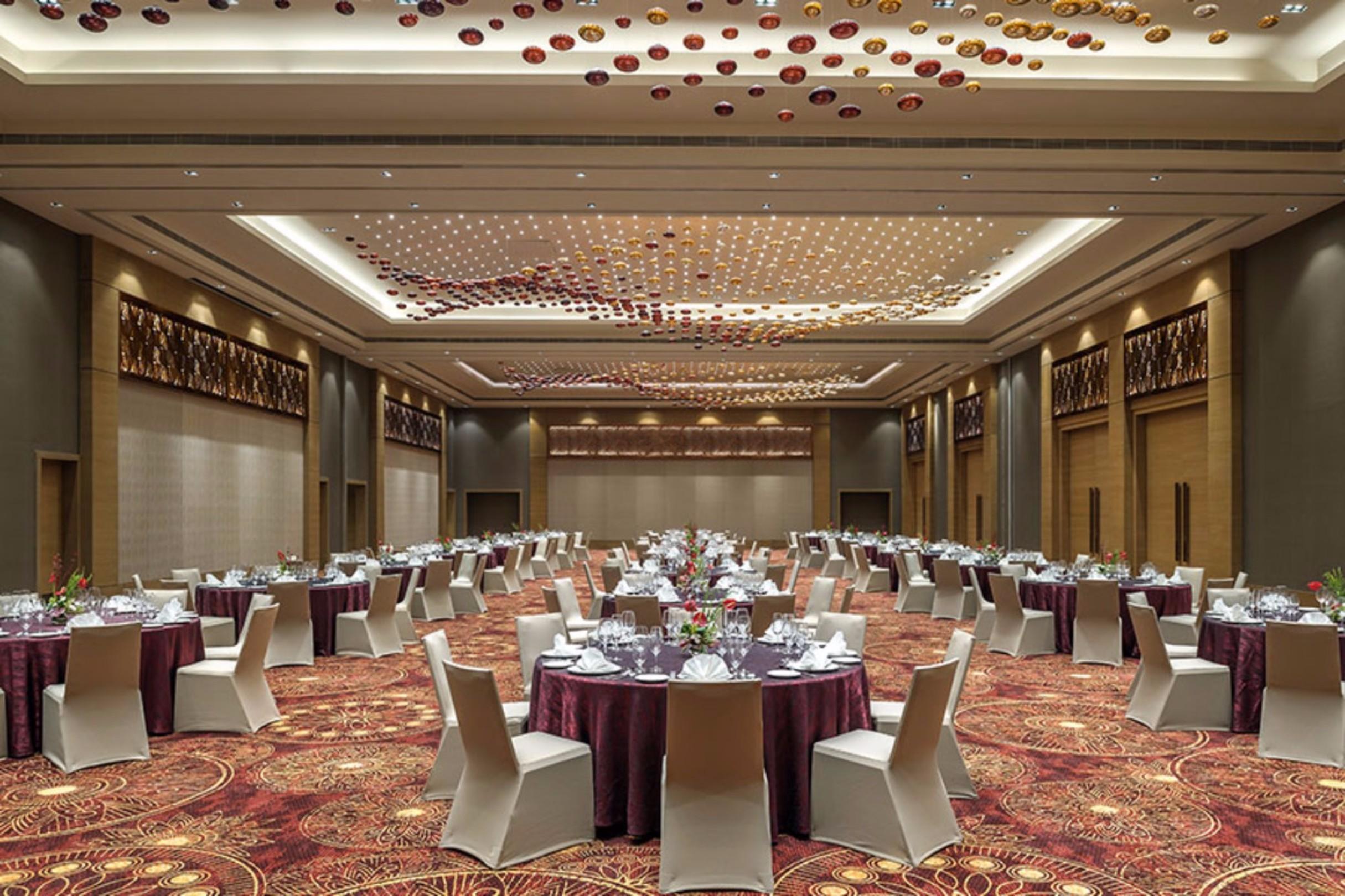Feathers- A Radha Hotel, Chennai Exterior photo