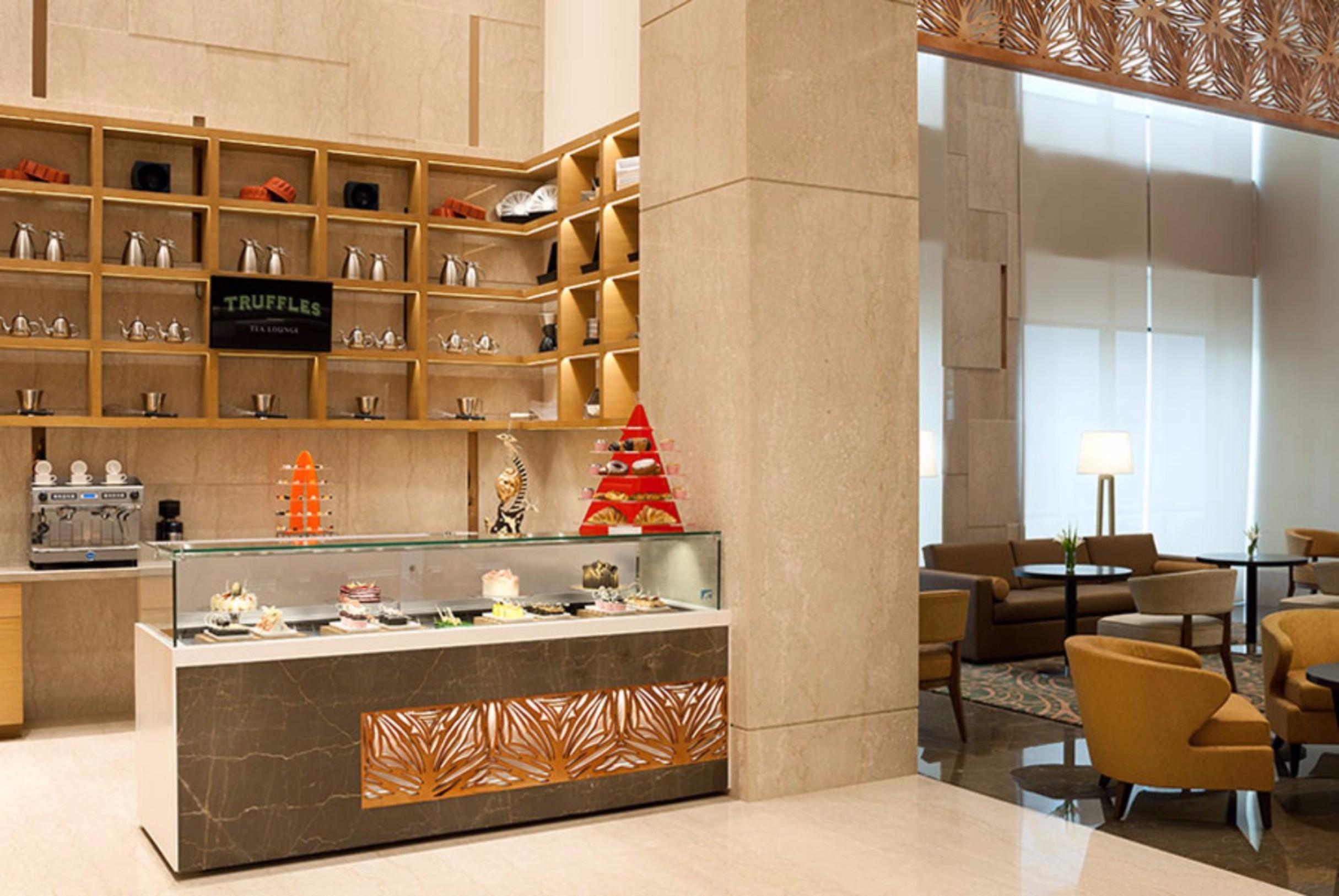 Feathers- A Radha Hotel, Chennai Exterior photo