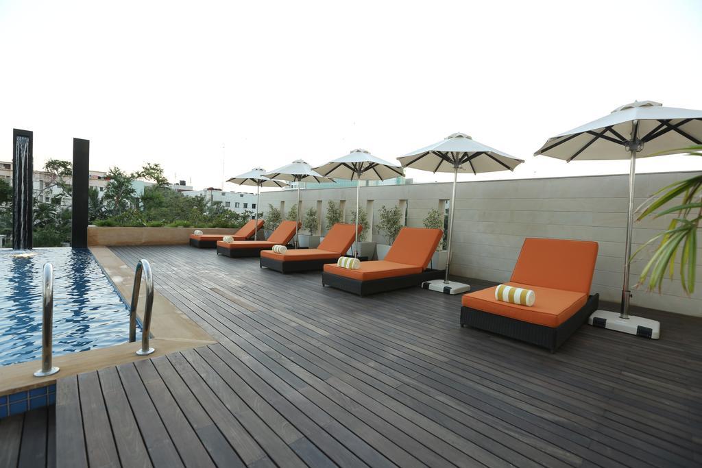 Feathers- A Radha Hotel, Chennai Exterior photo